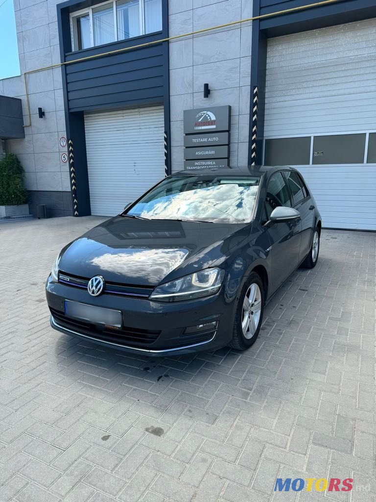 2016' Volkswagen Golf photo #5