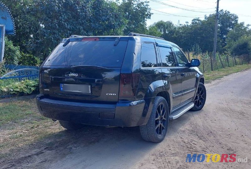 2005' Jeep Grand Cherokee photo #3