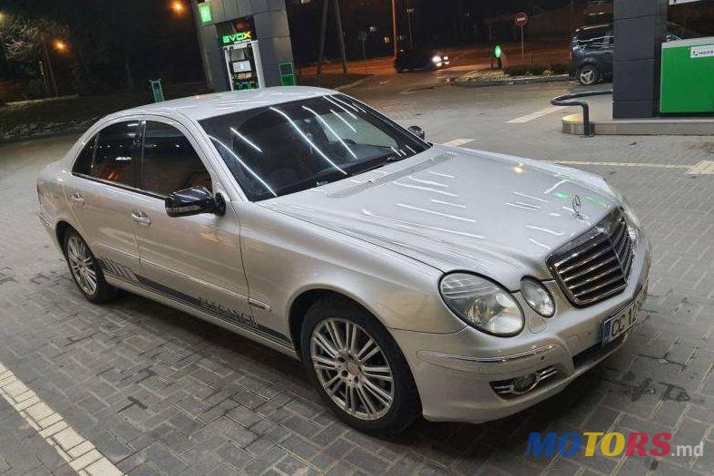 2003' Mercedes-Benz E photo #2