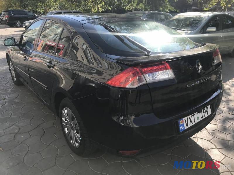 2008' Renault Laguna photo #6