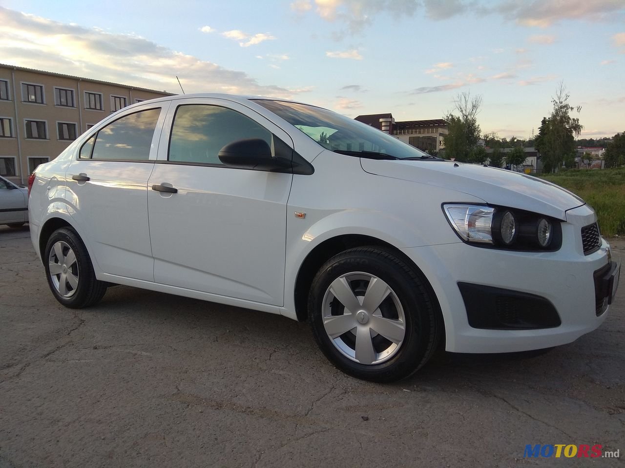 2012' Chevrolet Aveo photo #1