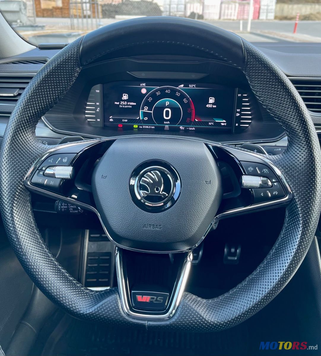 2019' Skoda Superb photo #5