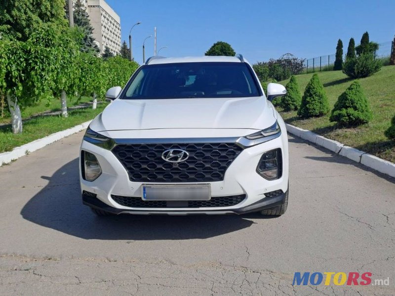 2018' Hyundai Santa Fe photo #4