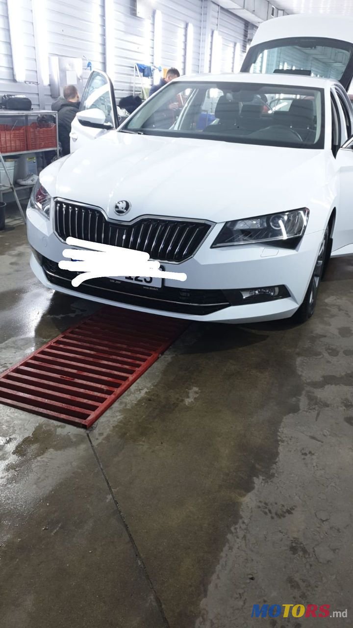 2017' Skoda Superb photo #3