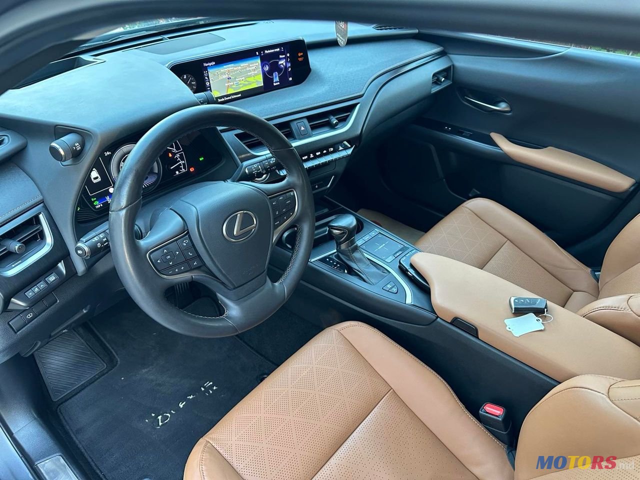 2019' Lexus UX photo #5