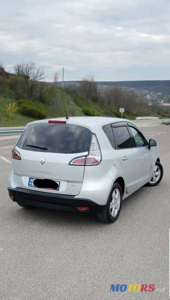 2012' Renault Scenic photo #3