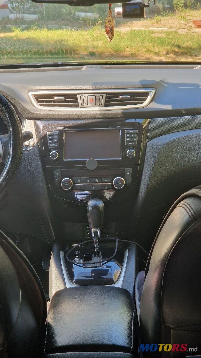 2015' Nissan X-Trail photo #2