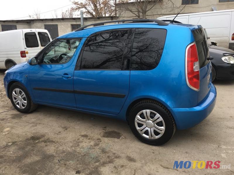 2007' Skoda Roomster photo #2