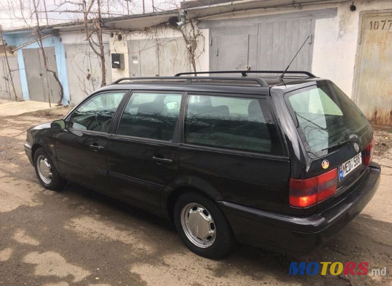 1995' Volkswagen Passat photo #3