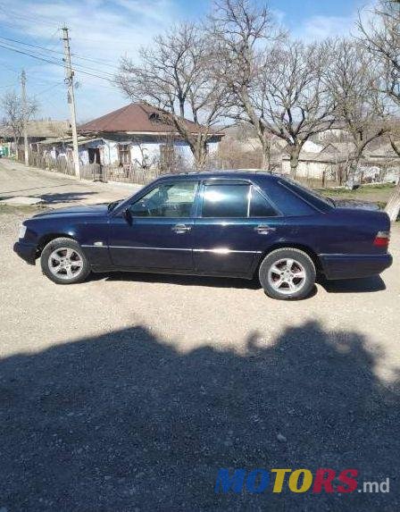 1990' Mercedes-Benz 124 photo #1