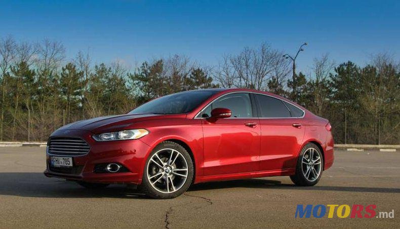 2013' Ford Mondeo photo #1