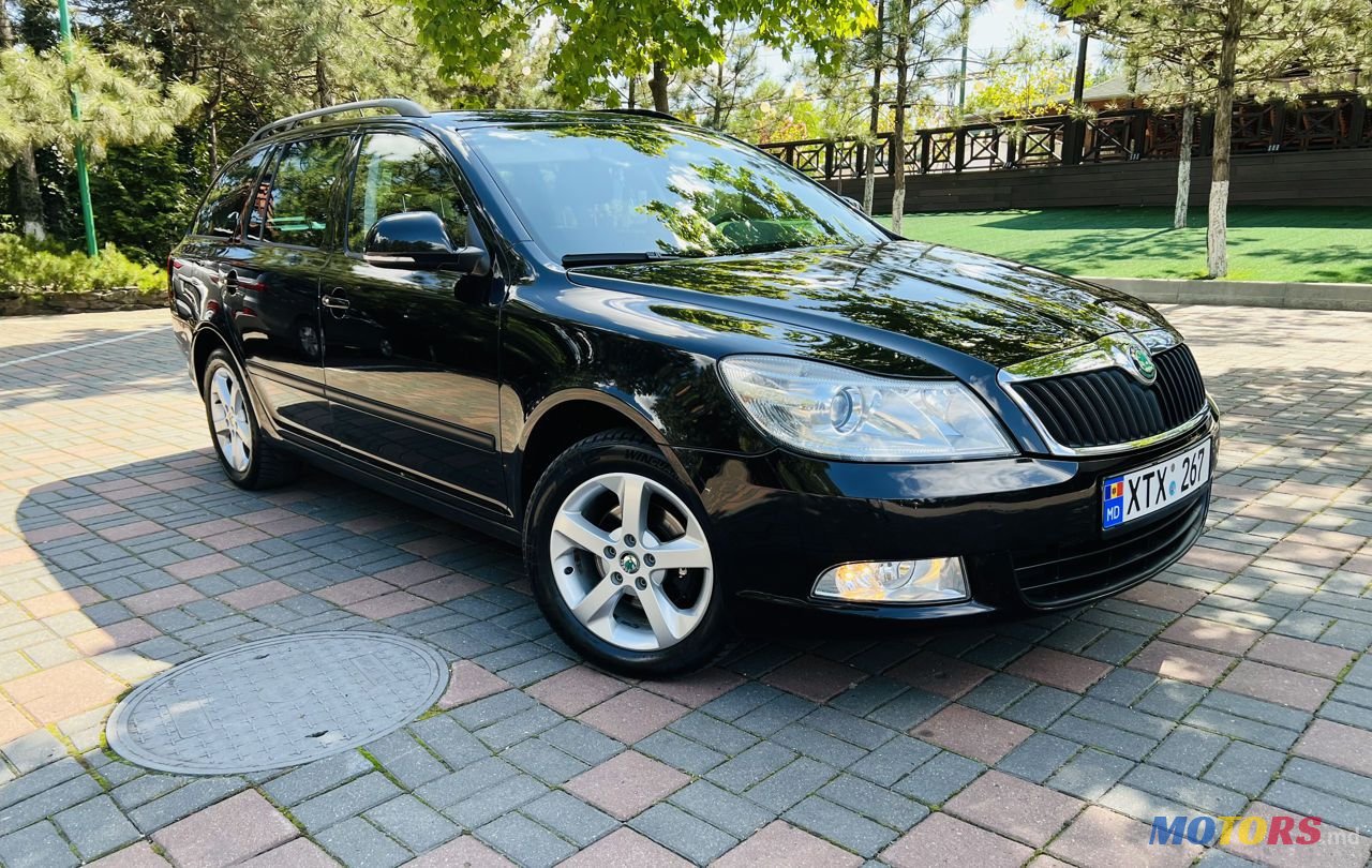 2012' Skoda Octavia photo #2