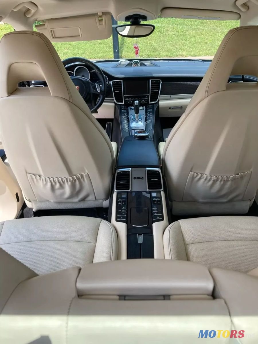 2015' Porsche Panamera photo #6