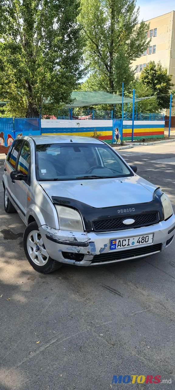 2002' Ford Fusion photo #2