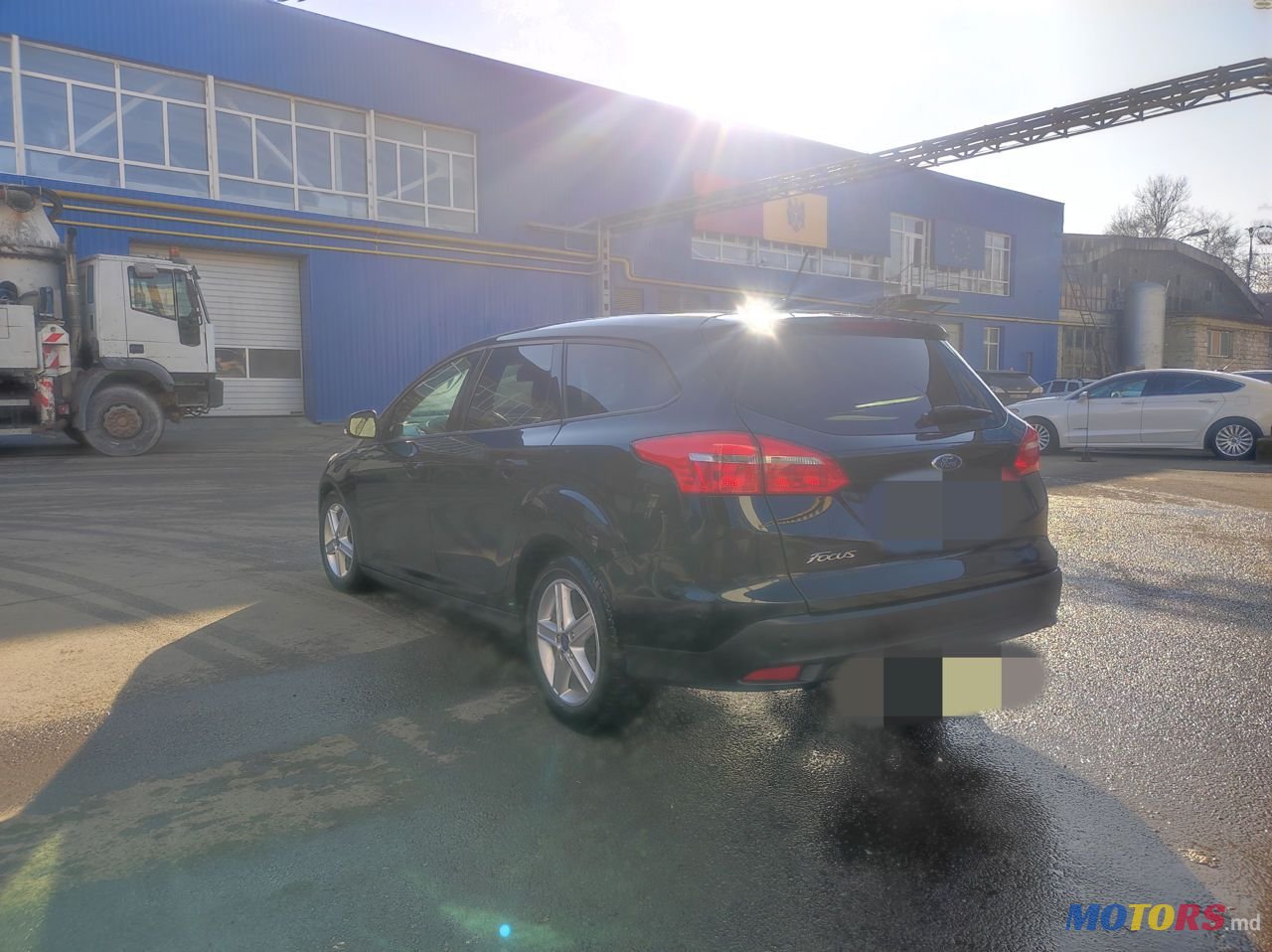 2017' Ford Focus photo #3