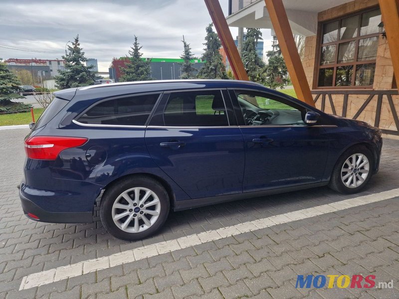 2017' Ford Focus photo #3