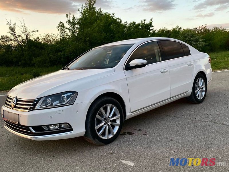 2014' Volkswagen Passat photo #4