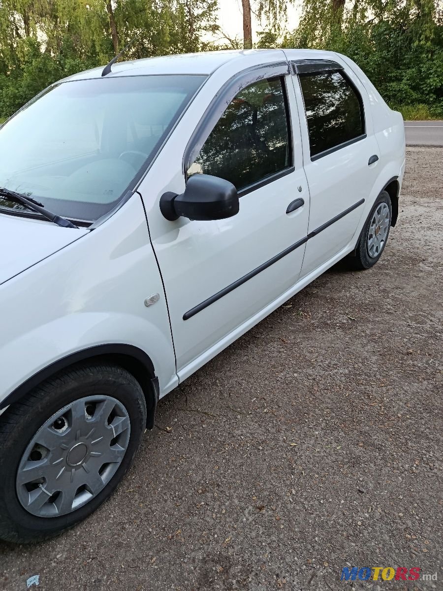 2011' Dacia Logan photo #3