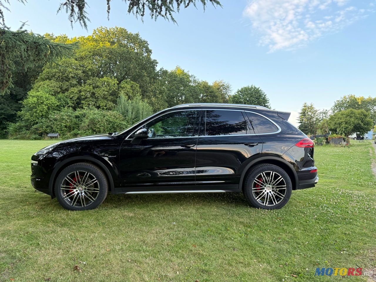 2015' Porsche Cayenne photo #6