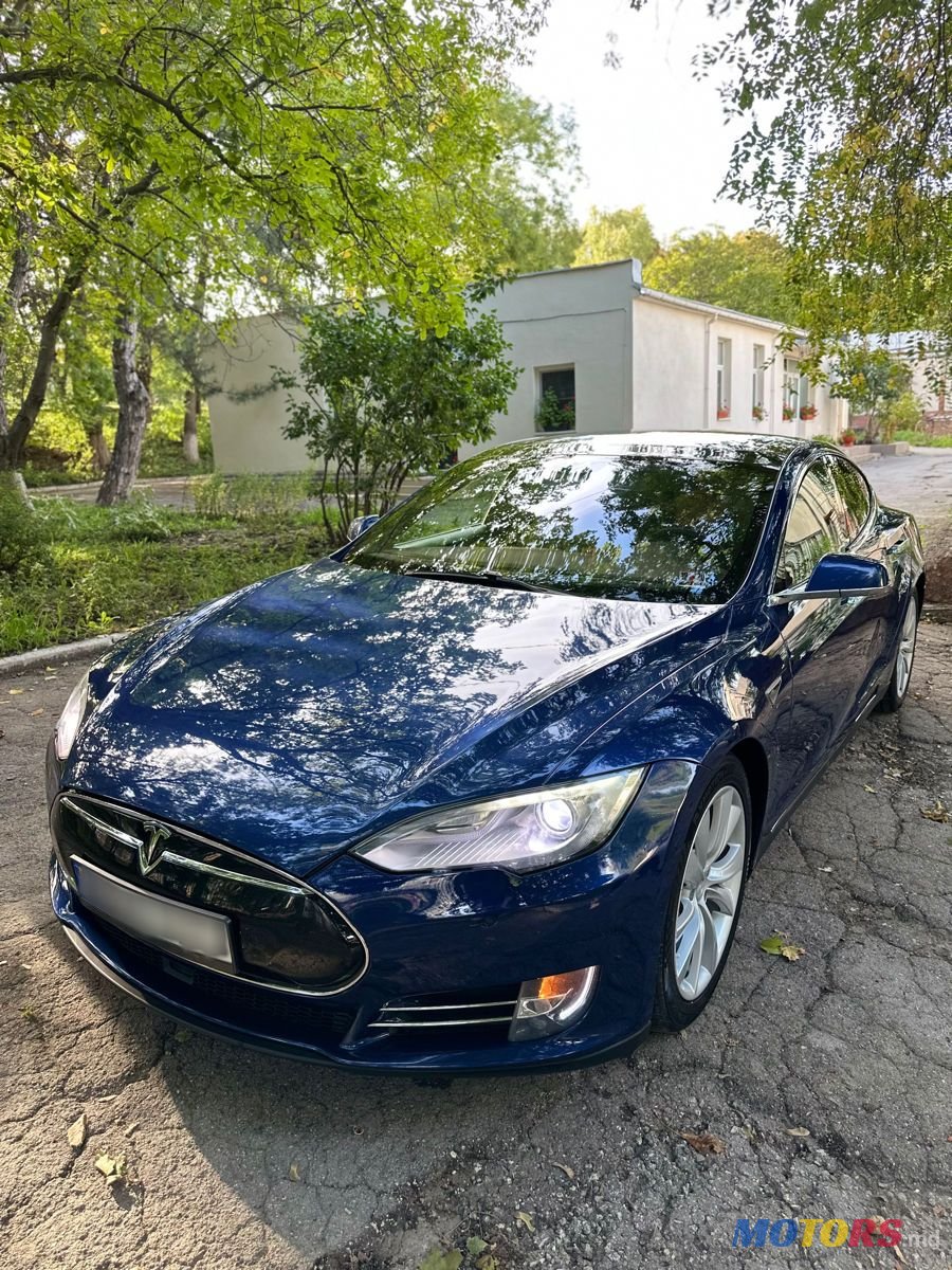 2015' Tesla Model S photo #1