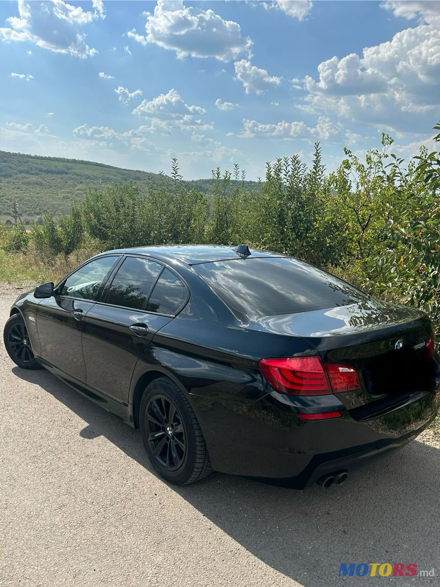 2012' BMW 5 Series photo #5