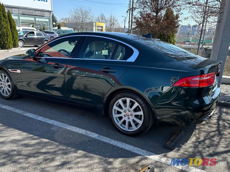 2015' Jaguar XE photo #4