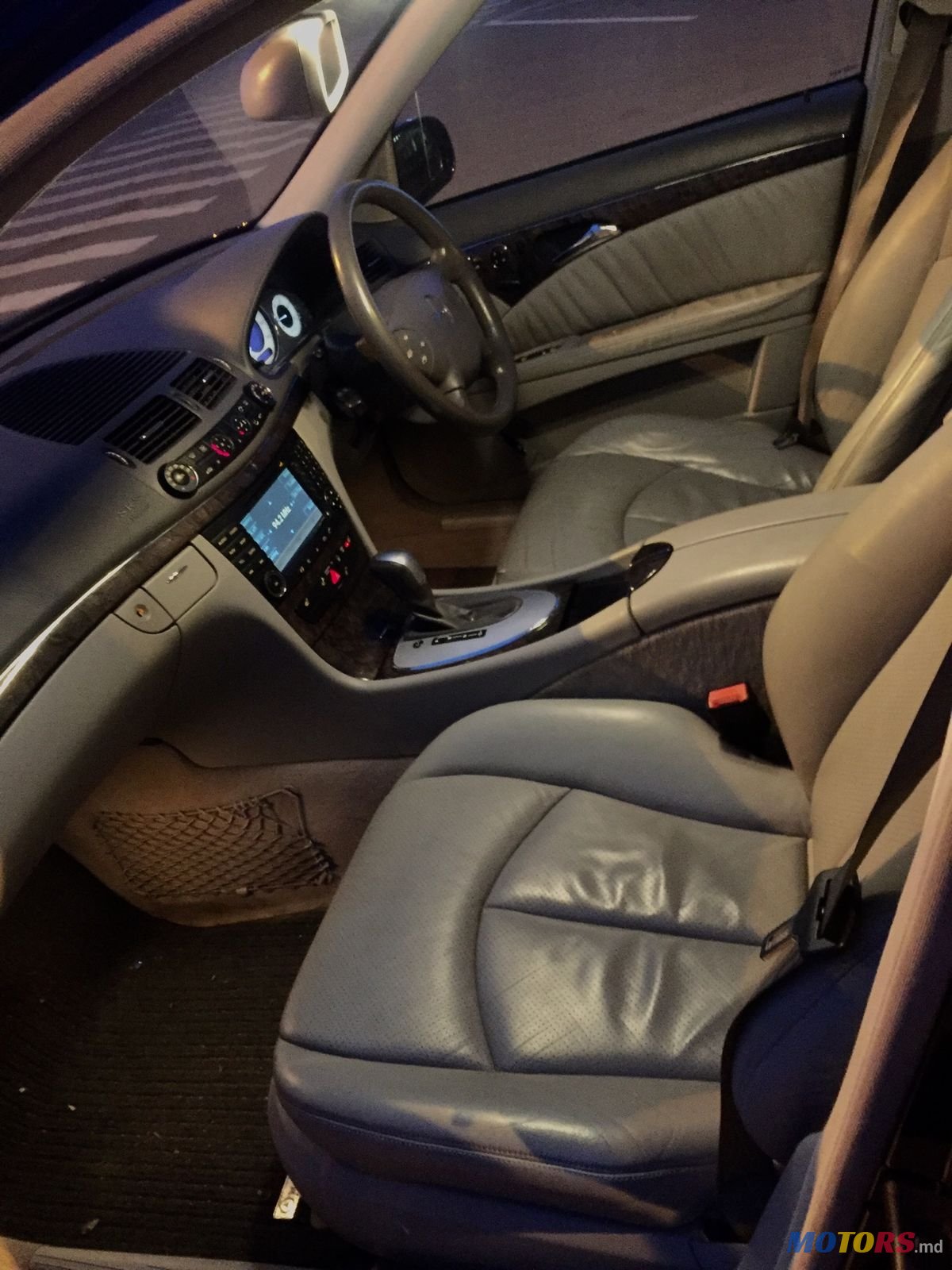 2004' Mercedes-Benz E-Class 320 cdi photo #1