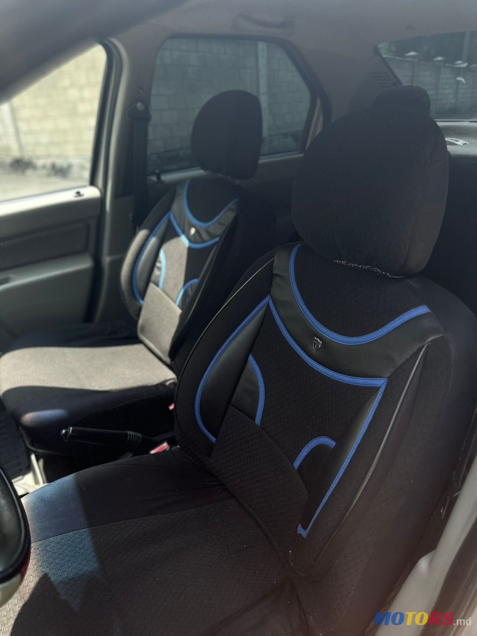 2007' Dacia Logan photo #2