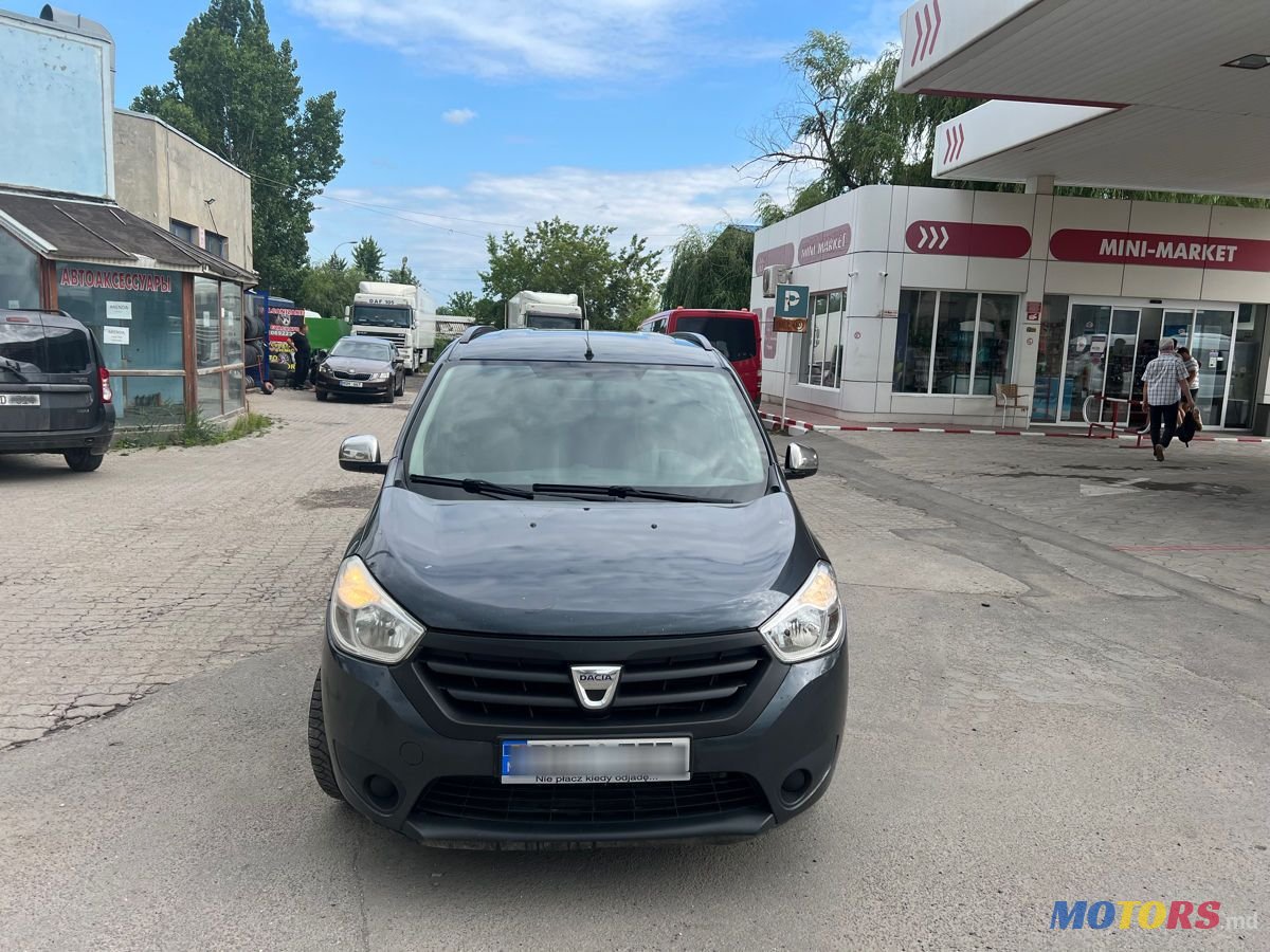 2012' Dacia Logan Mcv photo #1