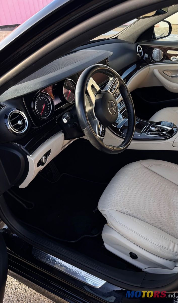 2018' Mercedes-Benz E-Class photo #6