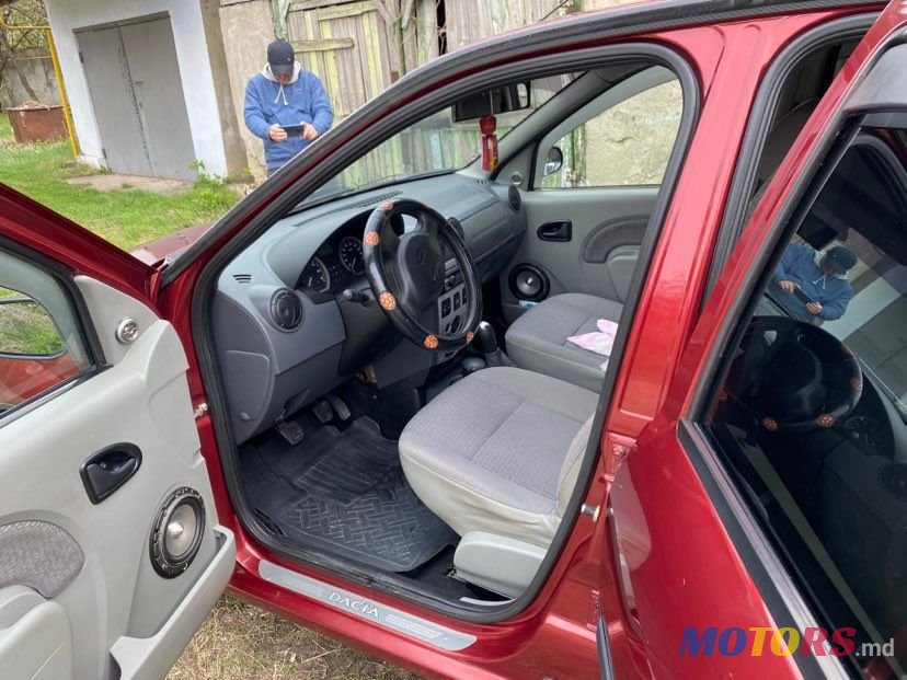 2007' Dacia Logan photo #4