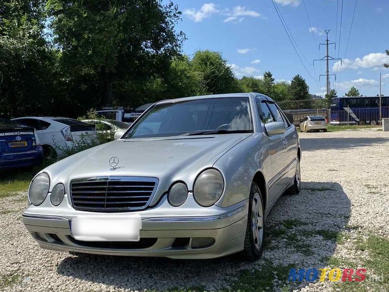 2002' Mercedes-Benz E Класс photo #3