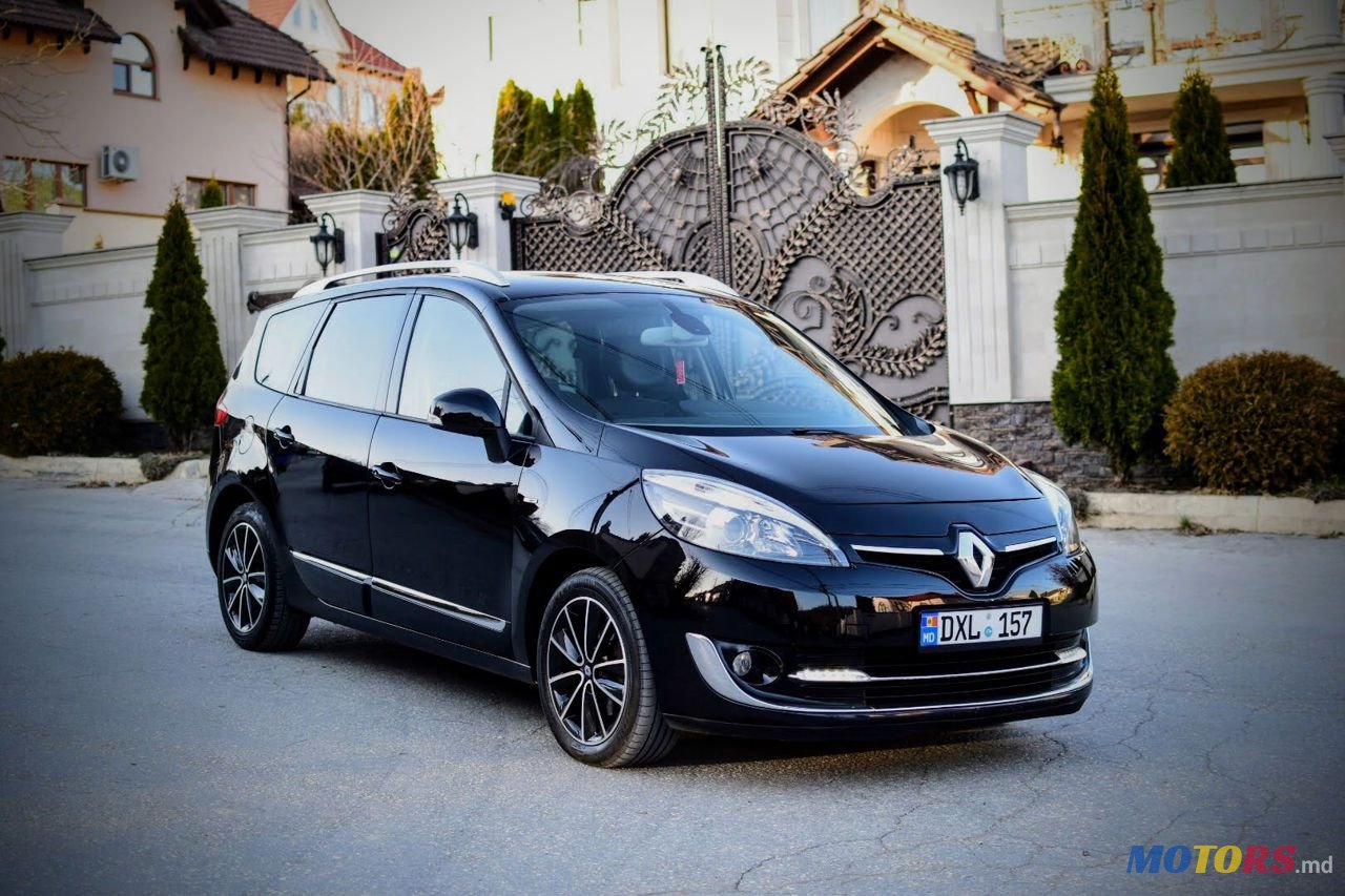 2013' Renault Grand Scenic photo #1