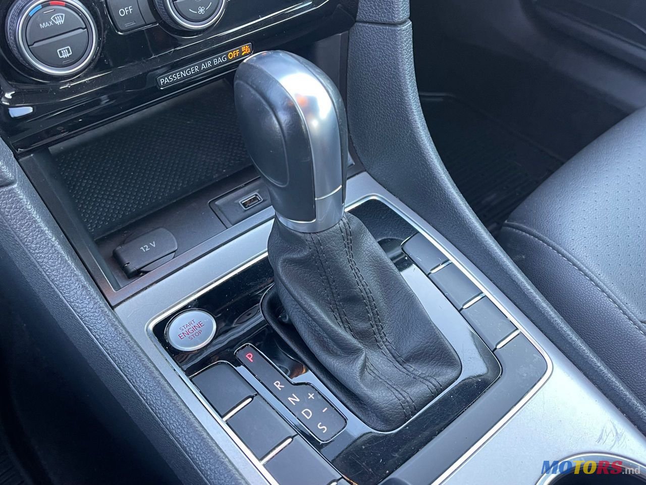 2020' Volkswagen Passat photo #6