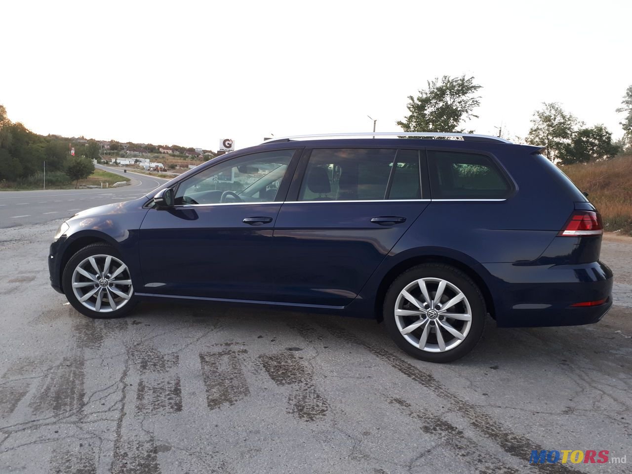 2018' Volkswagen Golf photo #5