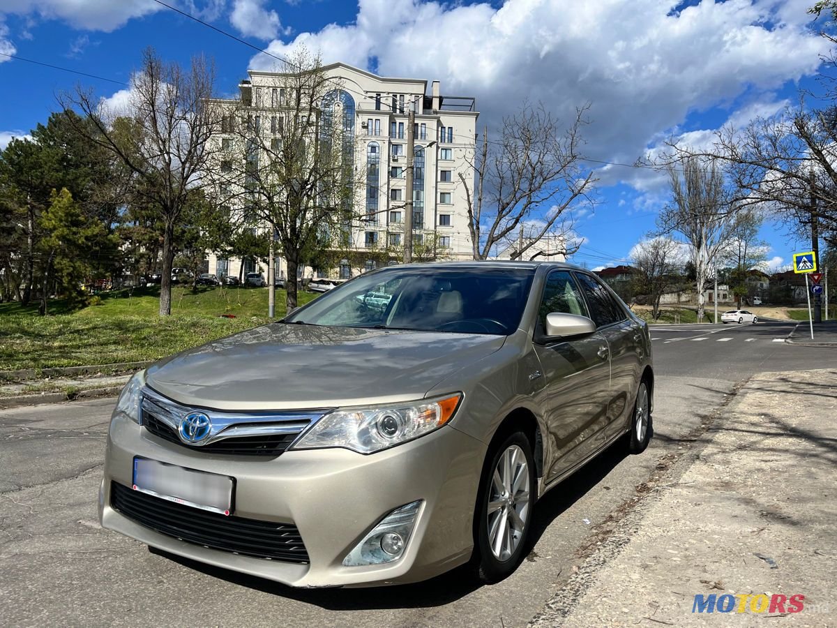 2013' Toyota Camry photo #1