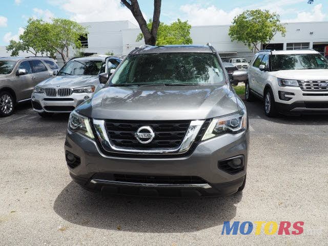 2017' Nissan Pathfinder platinum photo #6