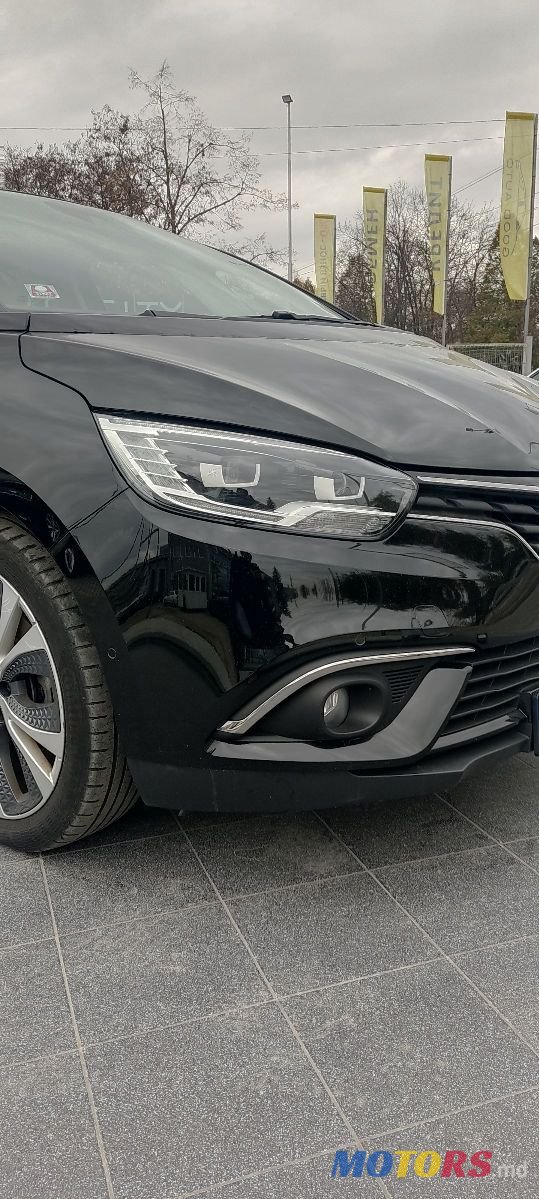 2018' Renault Grand Scenic photo #2