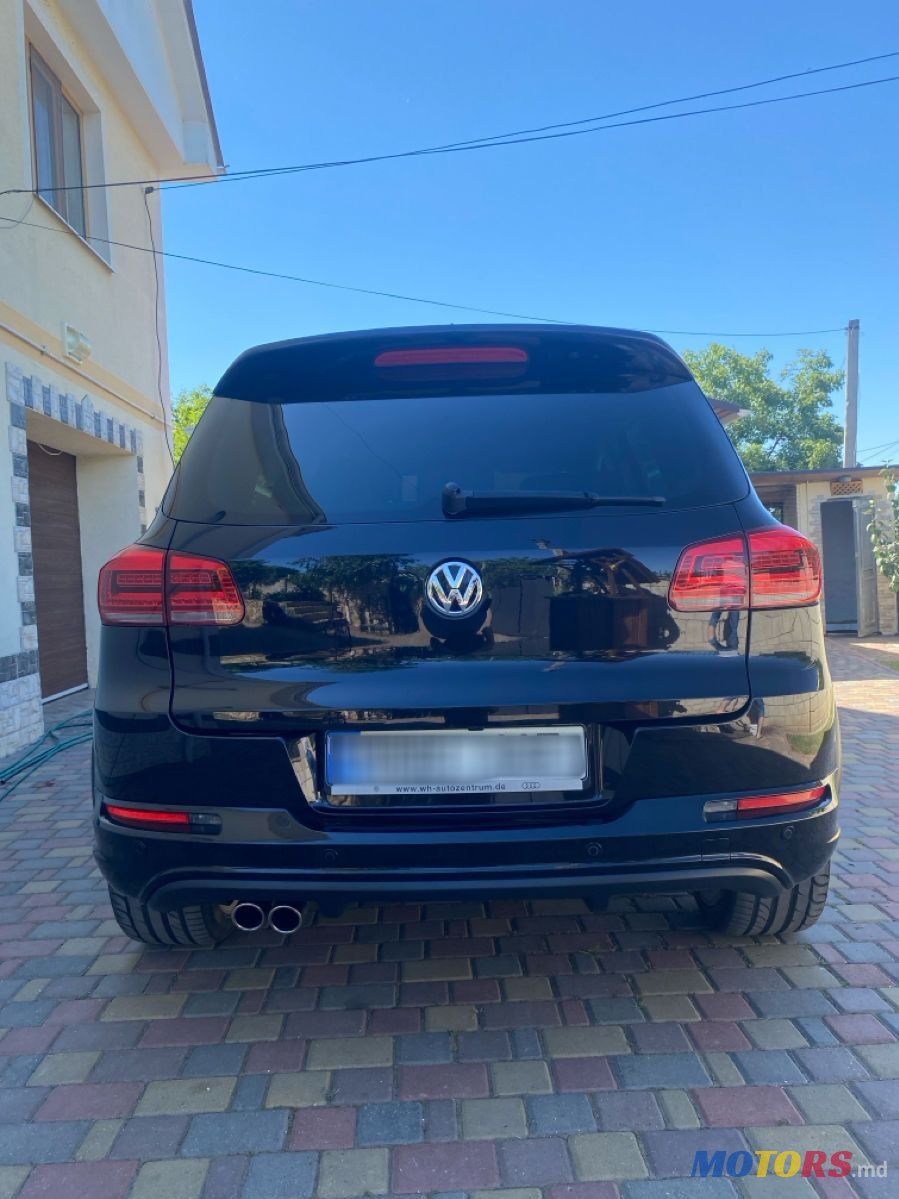 2014' Volkswagen Tiguan photo #4