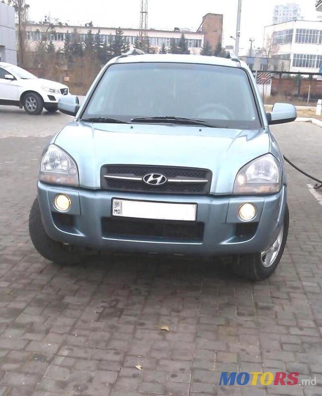 2005' Hyundai Tucson photo #1