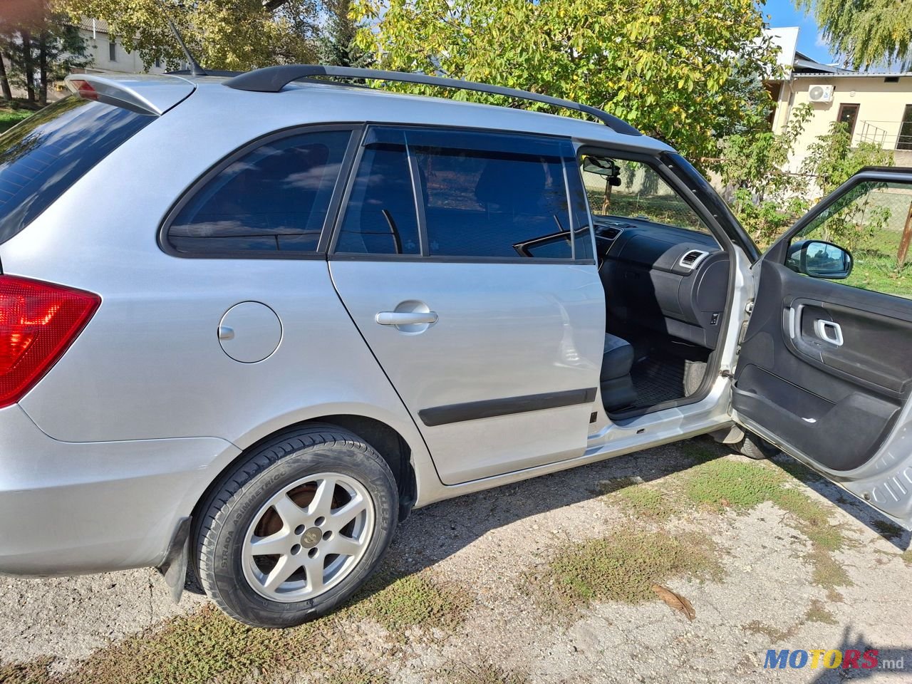 2009' Skoda Fabia photo #5
