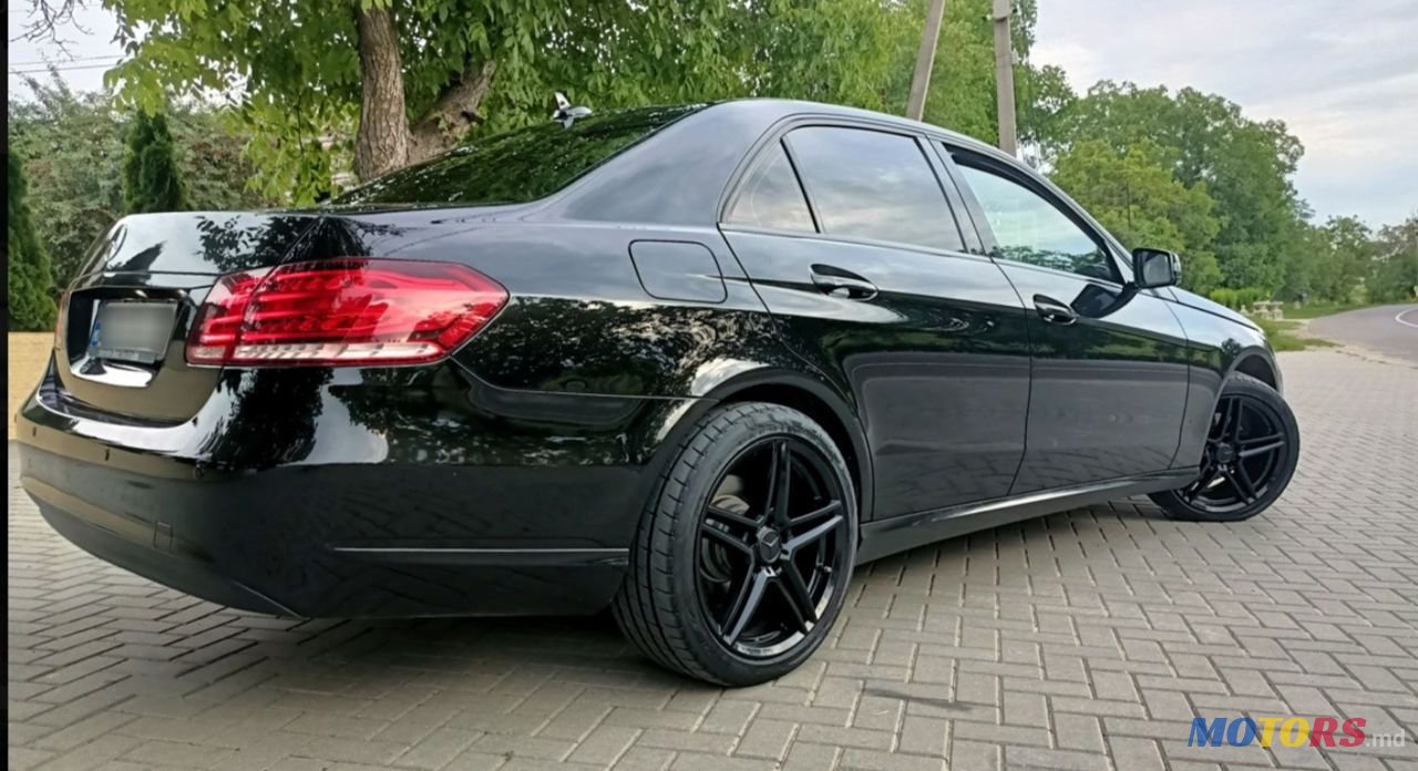 2013' Mercedes-Benz E-Class photo #2