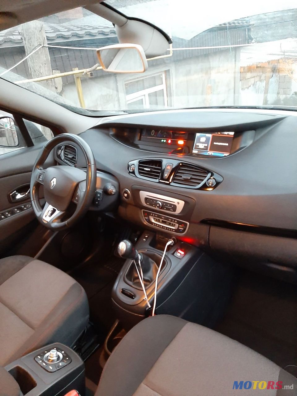 2017' Renault Scenic photo #3