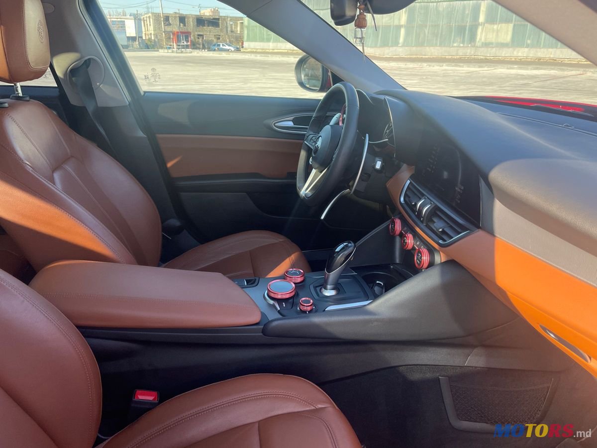 2018' Alfa Romeo Giulia photo #4
