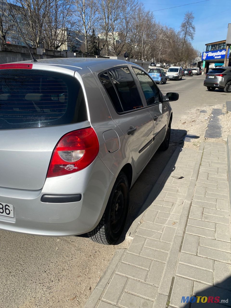 2008' Renault Clio photo #3