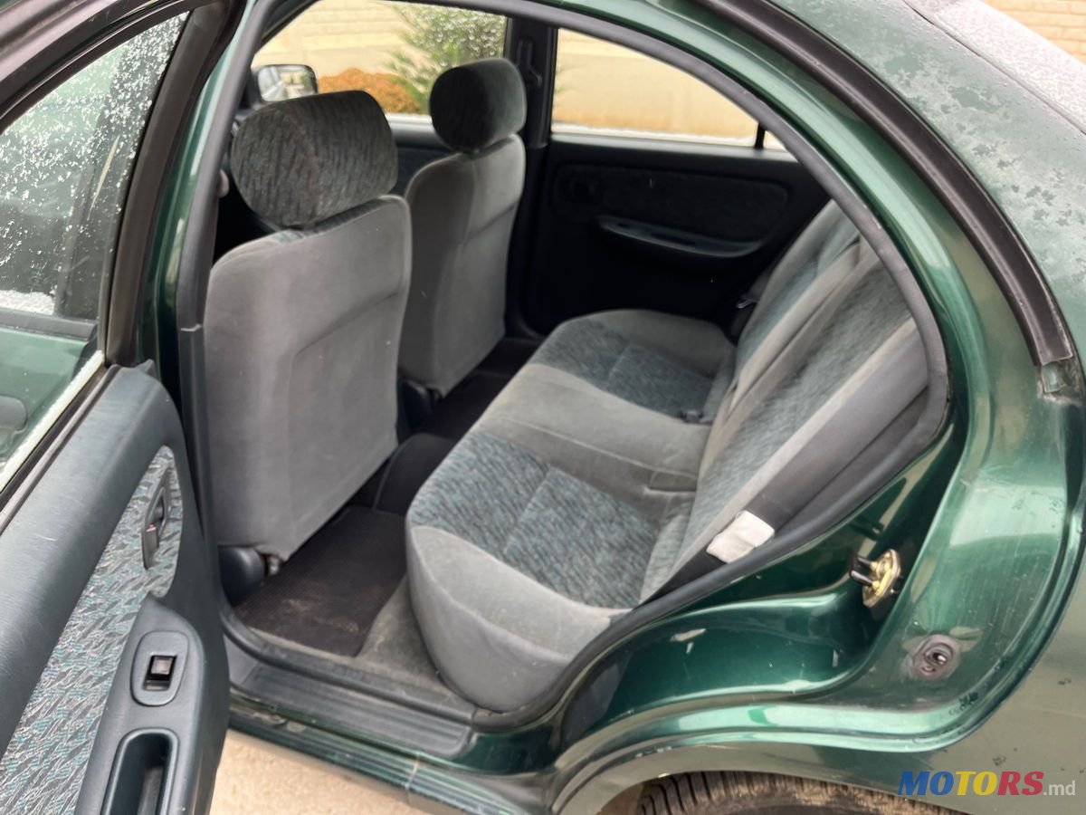 1996' Nissan Almera photo #5