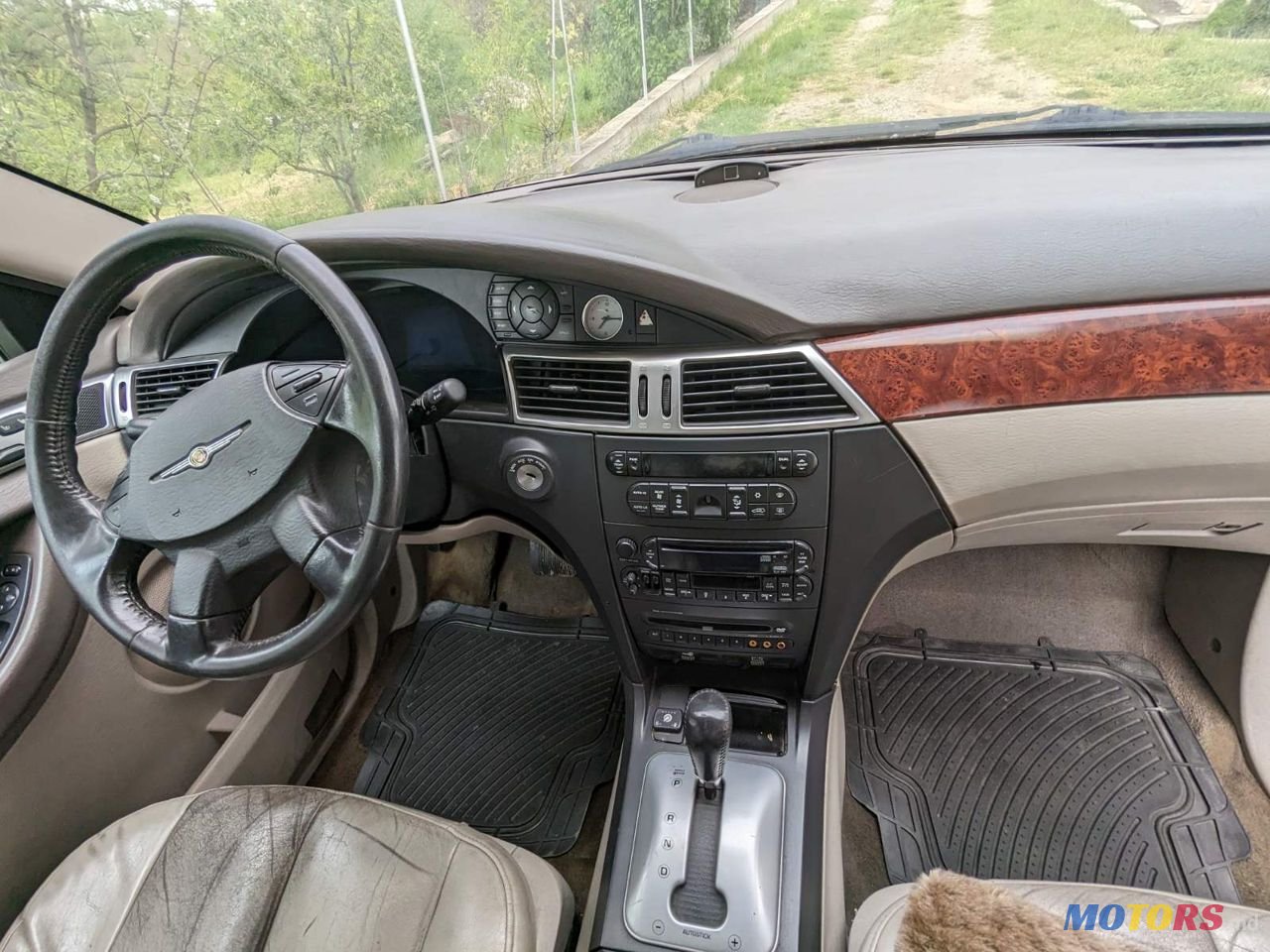 2004' Chrysler Pacifica photo #3