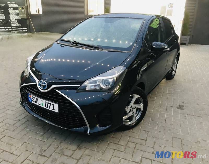 2016' Toyota Yaris photo #4