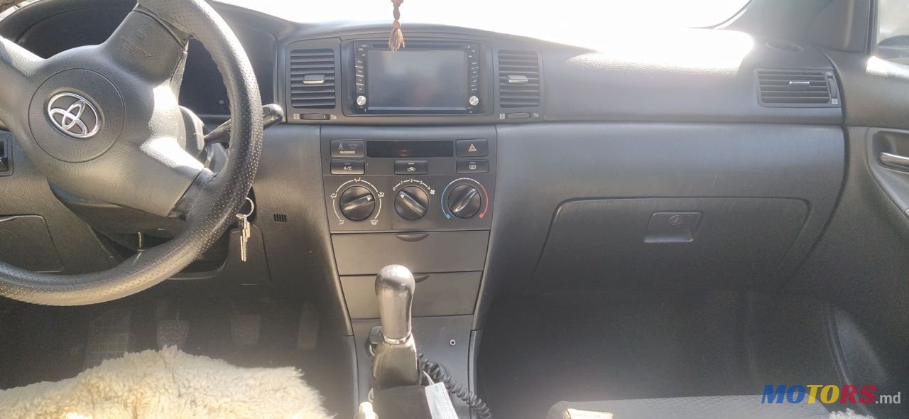 2005' Toyota Corolla photo #1