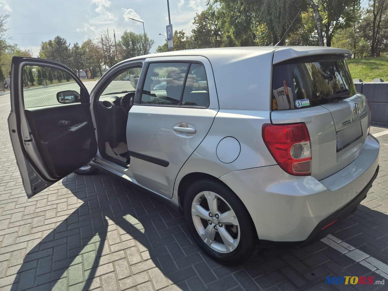 2009' Toyota Urban Cruiser photo #3